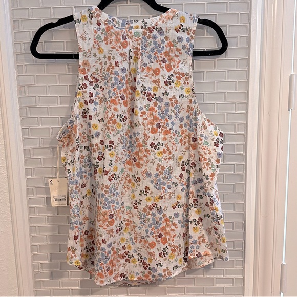 NWT ANA V-Neck Floral Tank - Picture 6 of 7